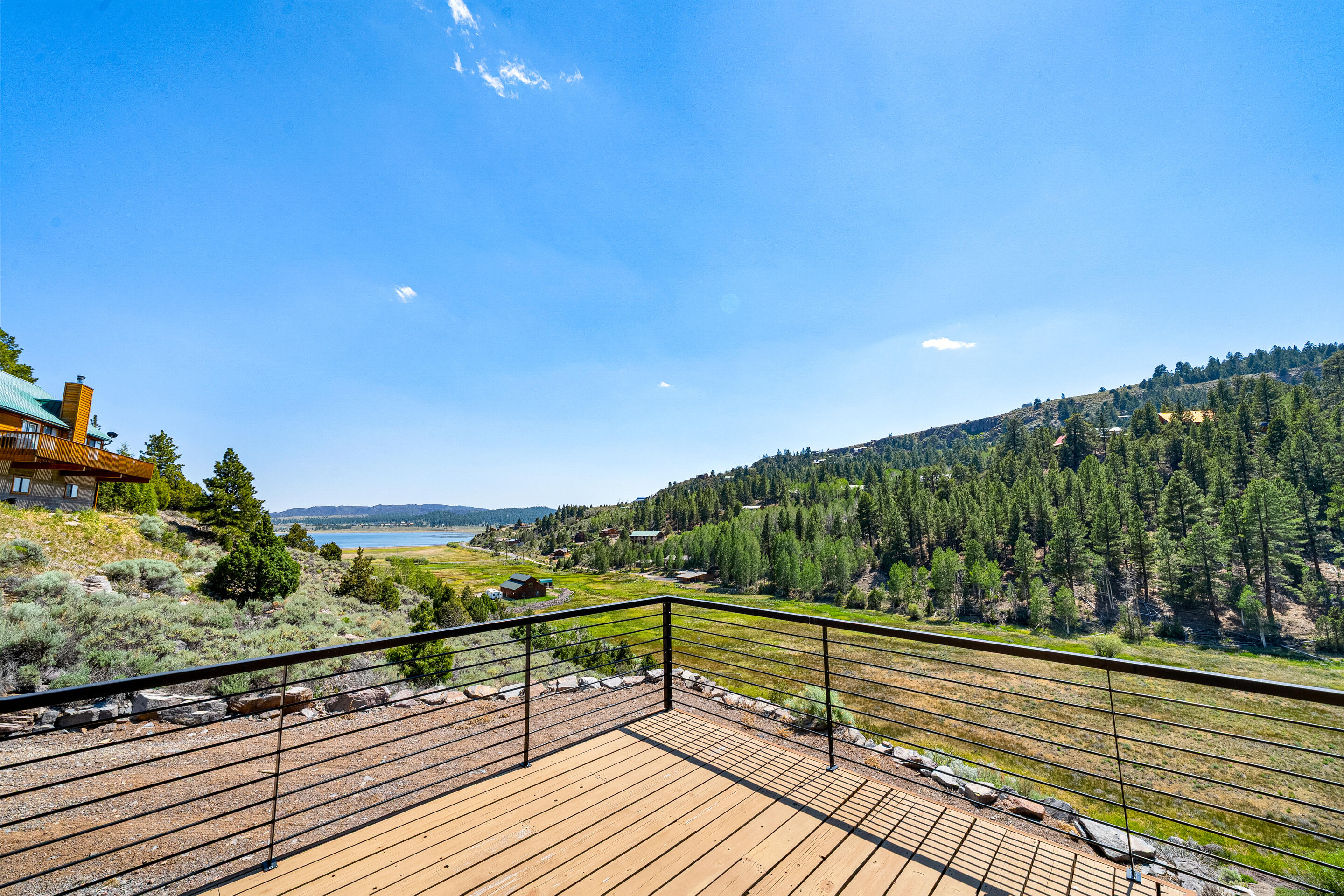 445 N Scenic DR, Panguitch Lake, UT 84759
