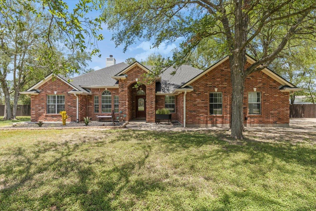 104 Spring Branch, Bastrop, TX 78602 — photo 1
