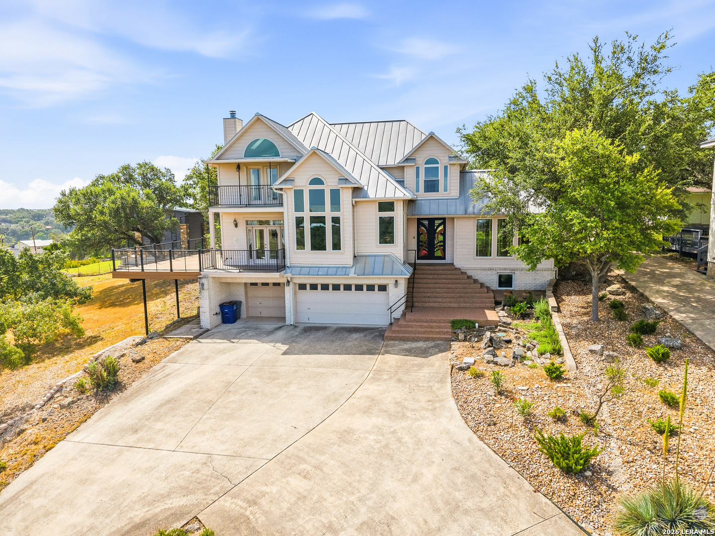2417 Connie Dr, Canyon Lake, TX 78133 — photo 1