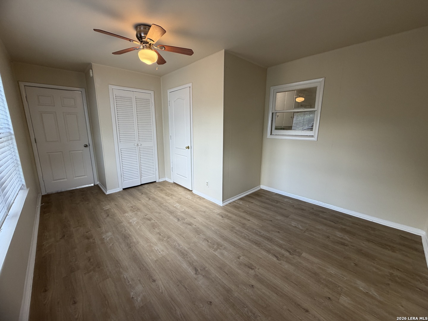 327 Blakeley Dr, ,  78209 — photo 1