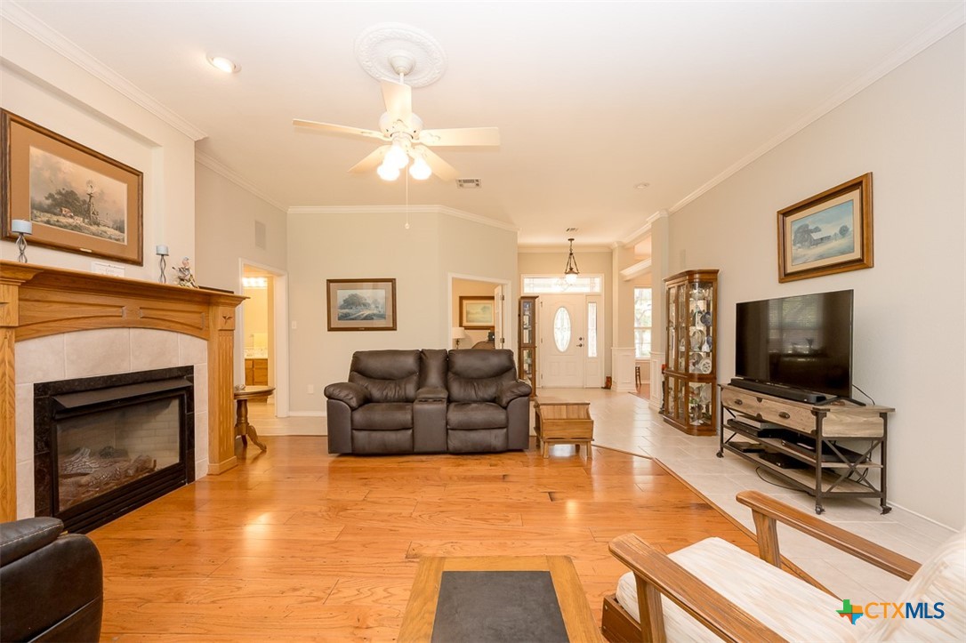 299 White Oak, Killeen, TX 76549 — photo 1