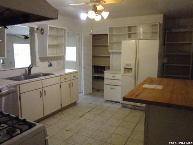 215 OAKLEAF DR, , 78209 — photo 1