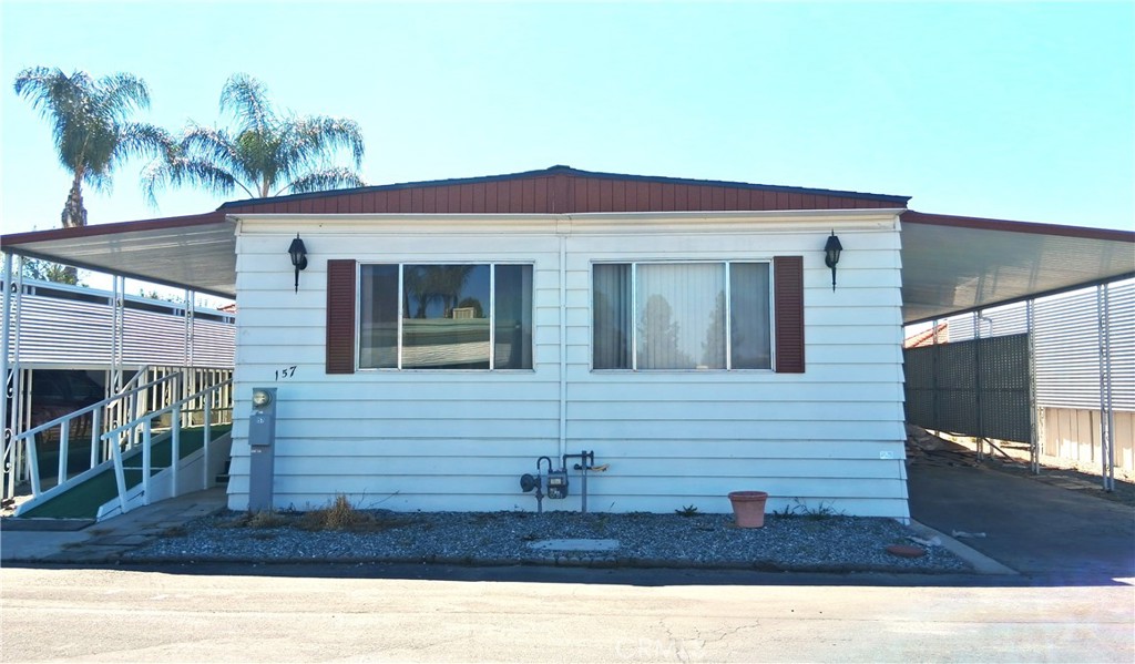 725 W Thornton 157, Hemet, CA 92543 — photo 1