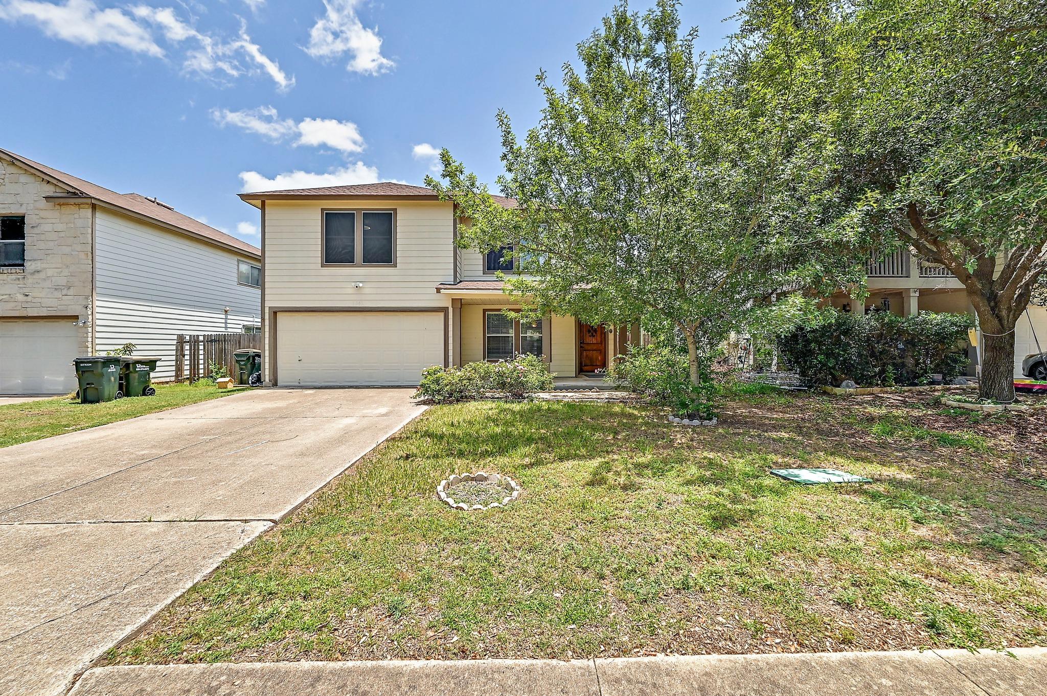 1061 London, Georgetown, TX 78626 — photo 1