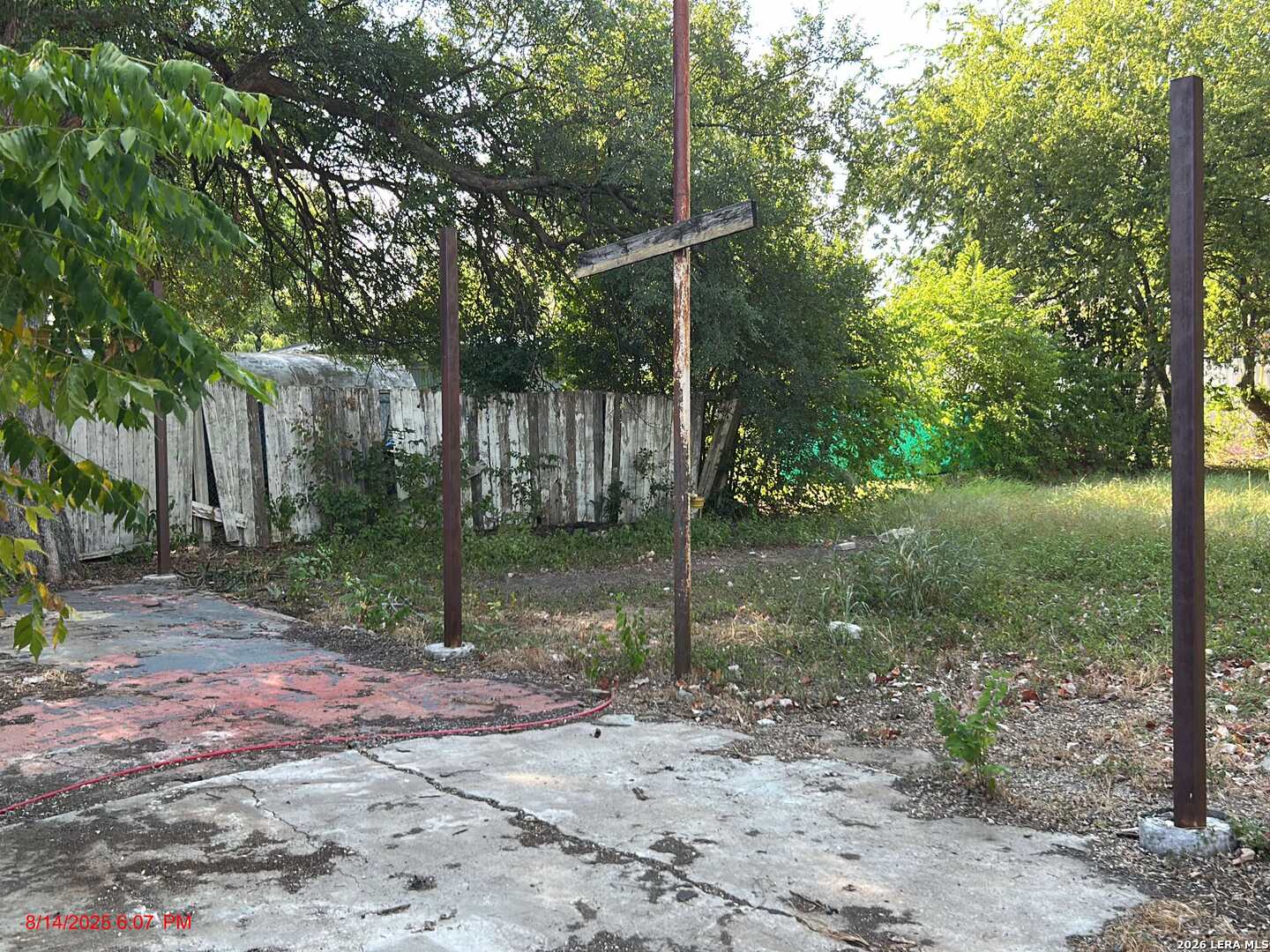 809 Leal, ,  78207 — photo 1