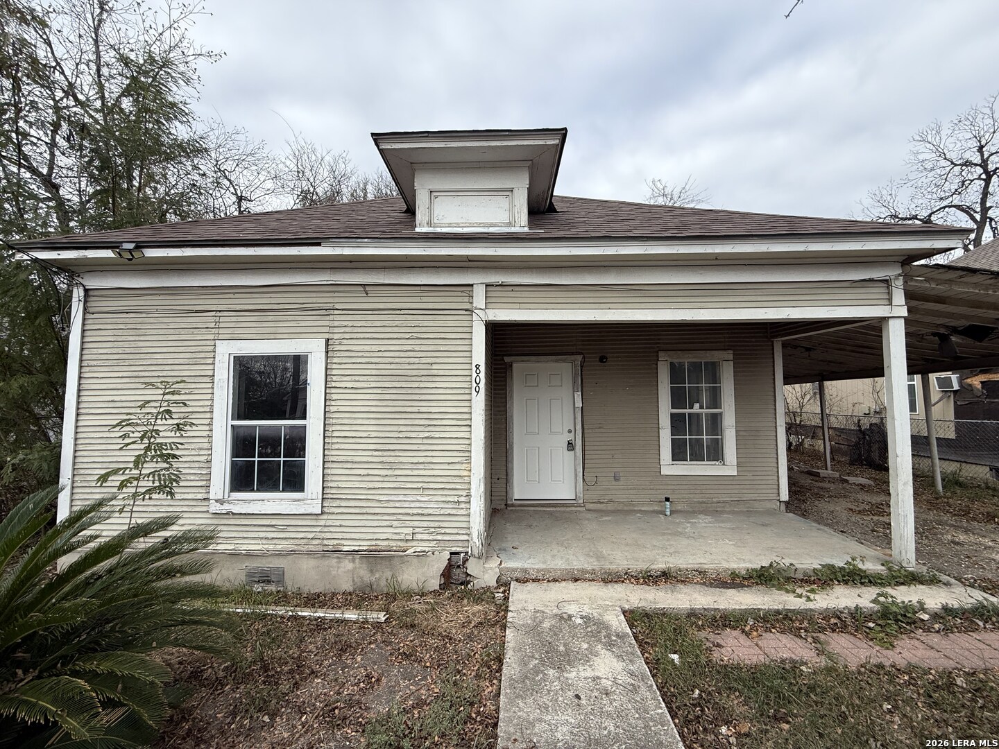 809 Leal, San Antonio, TX 78207 — photo 1