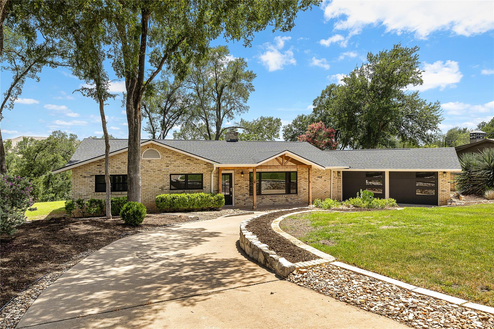 1014 Country Club, Georgetown, TX 78628 — photo 1