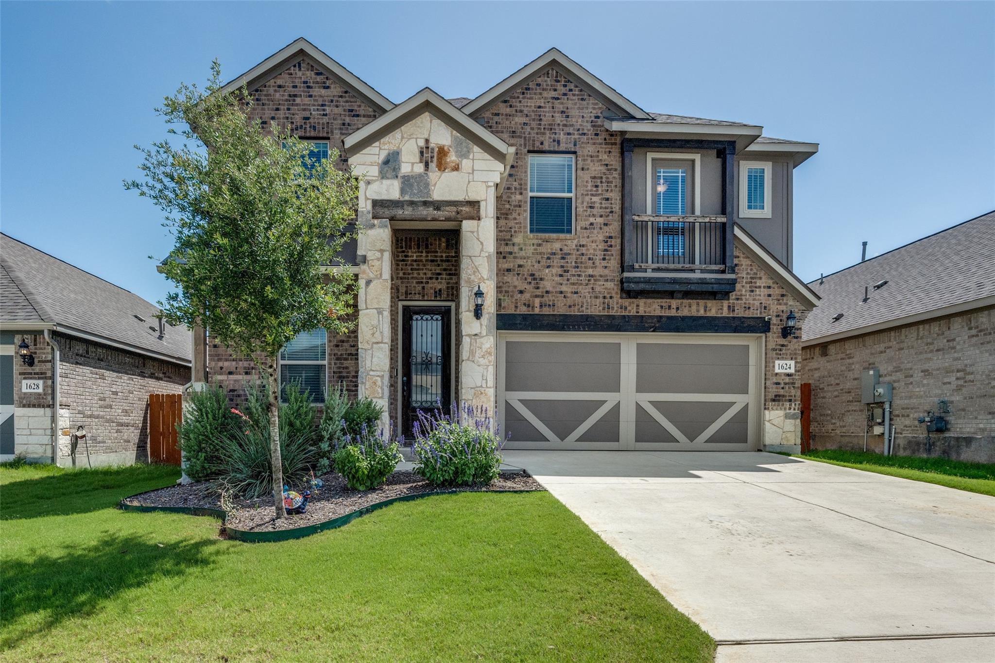 1624 Stone House, New Braunfels, TX 78132 — photo 1