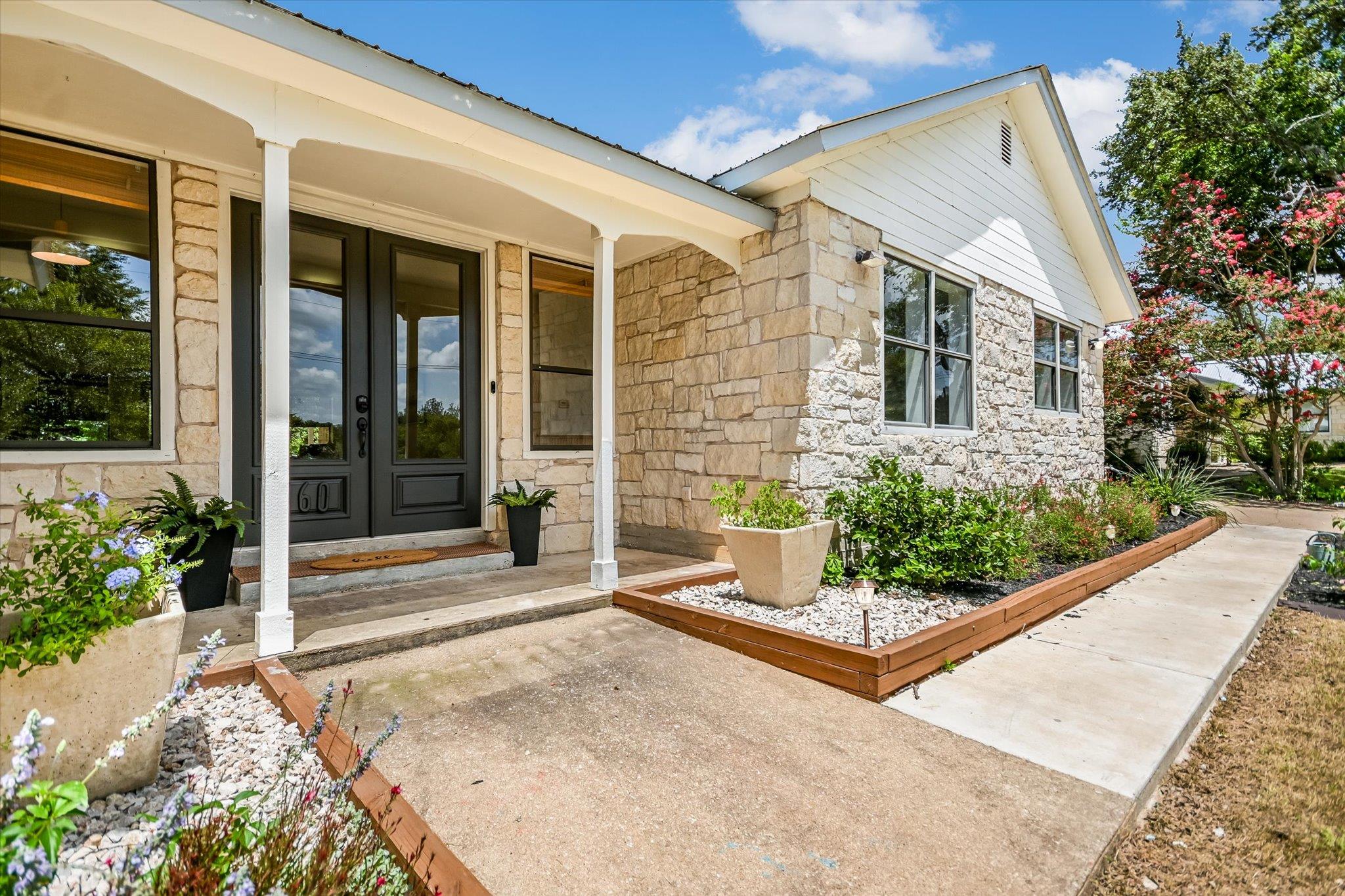 160 Donna, Wimberley, TX 78676 — photo 1