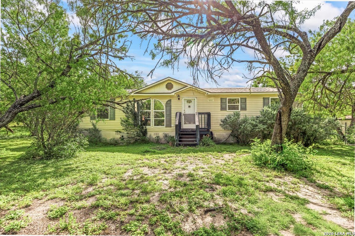 510 County Road 3820, , 78253 — photo 1