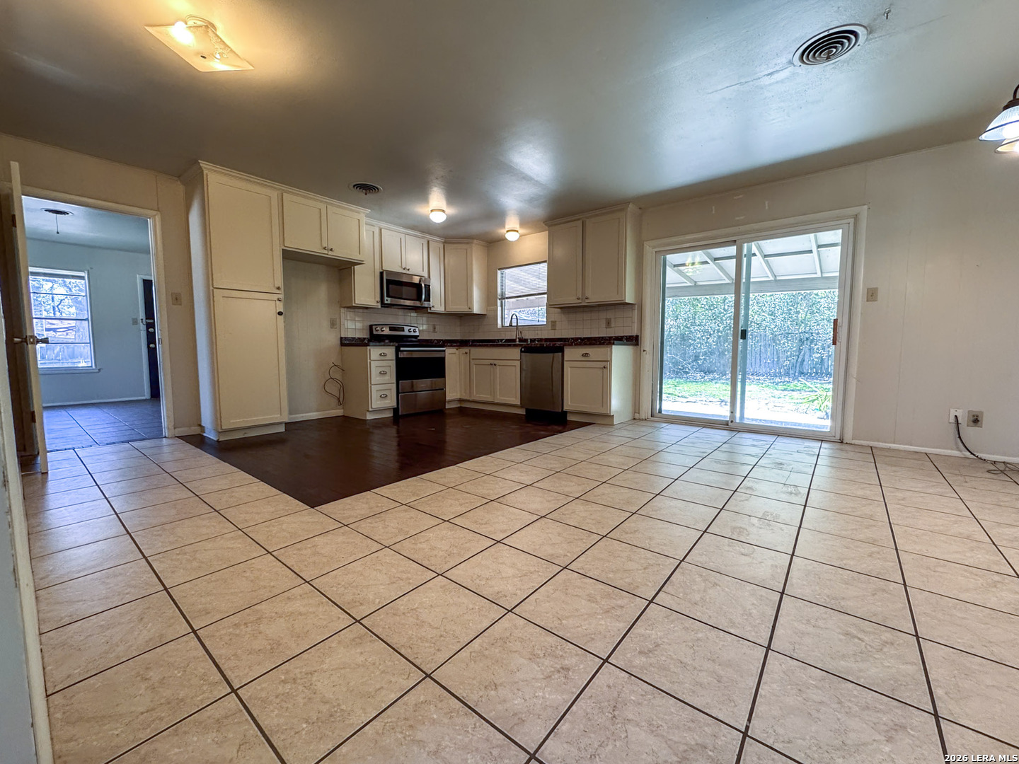 215 Oak Park, , 78006 — photo 1
