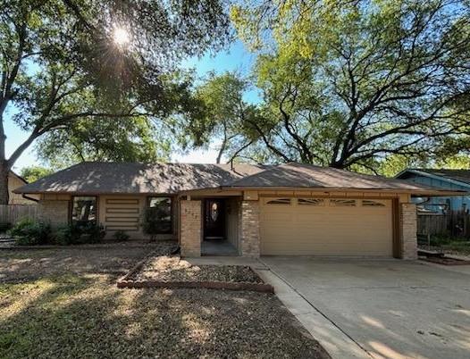 9207 Hunters, Austin, TX 78758 — photo 1