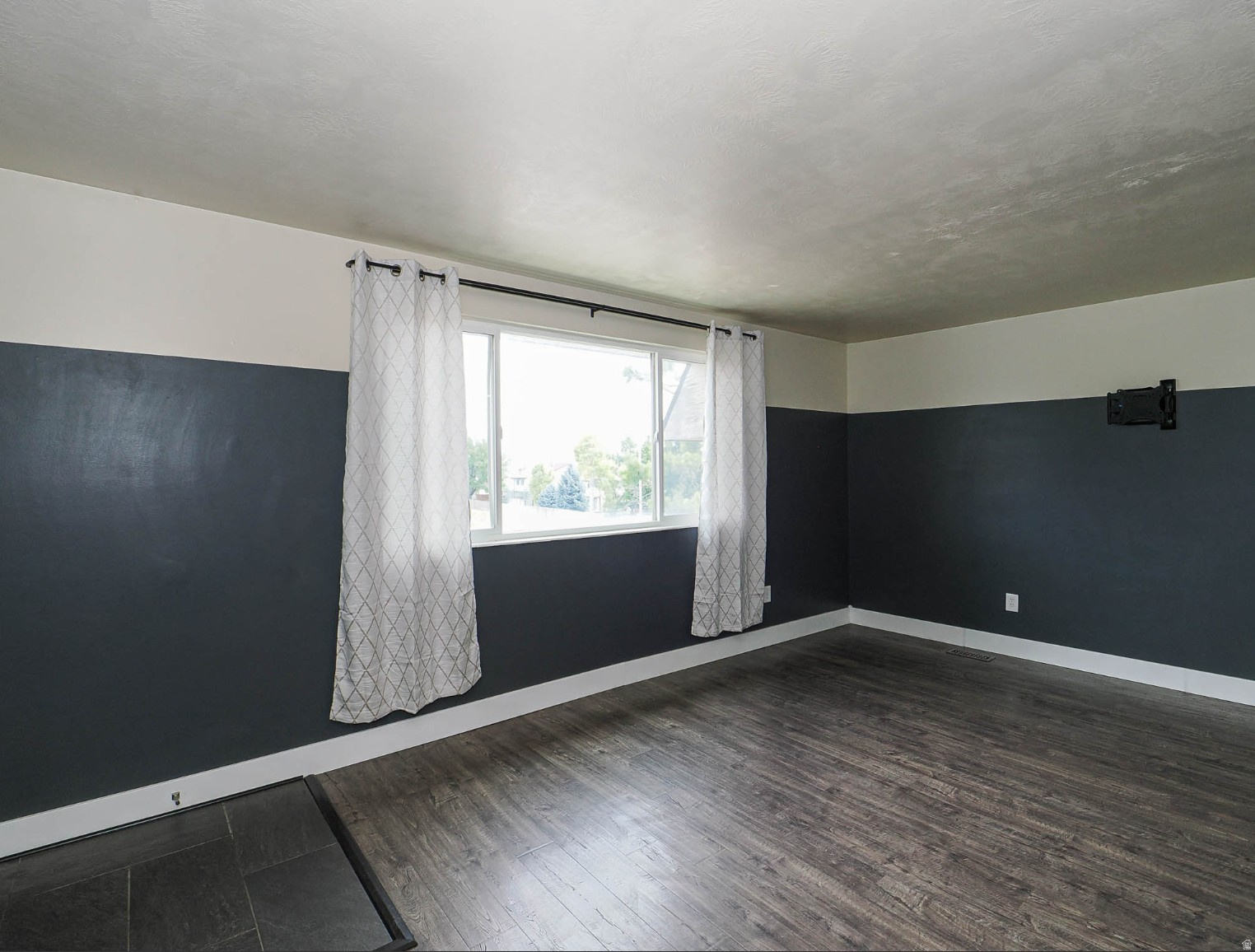 3677 S 2200 W #37, West Valley City, UT 84119 — photo 1