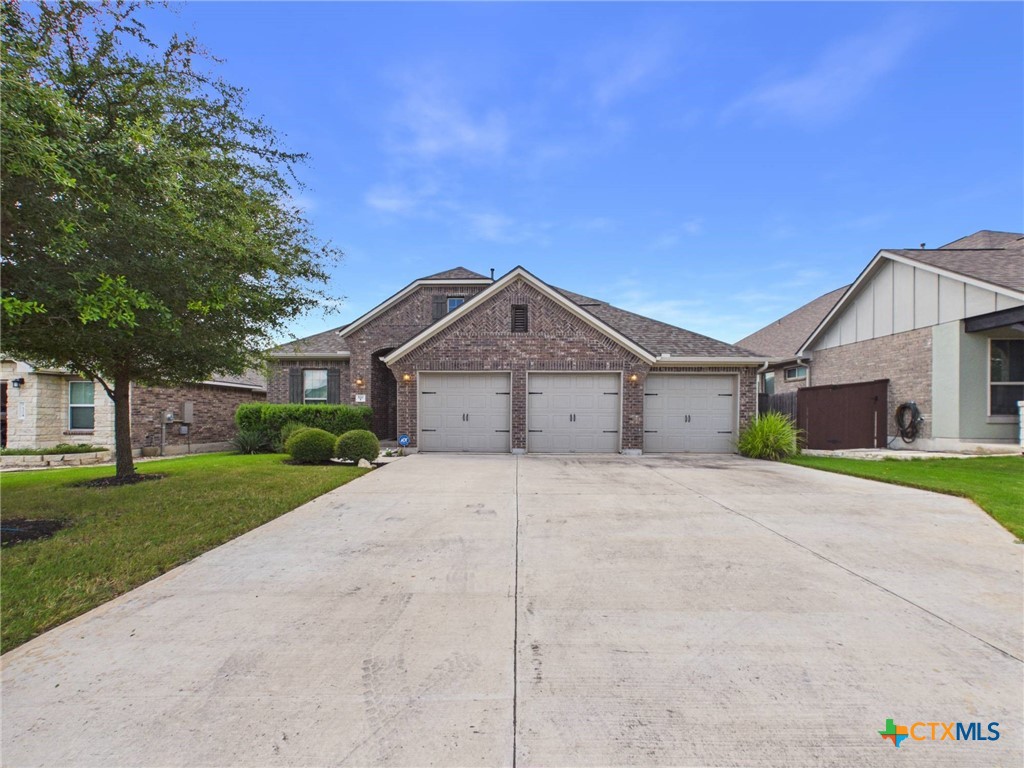 520 Academy Oaks Drive, San Marcos, TX 78666 — photo 1