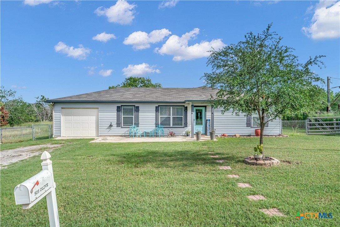 505 Olive Street, Jourdanton, TX 78026 — photo 1