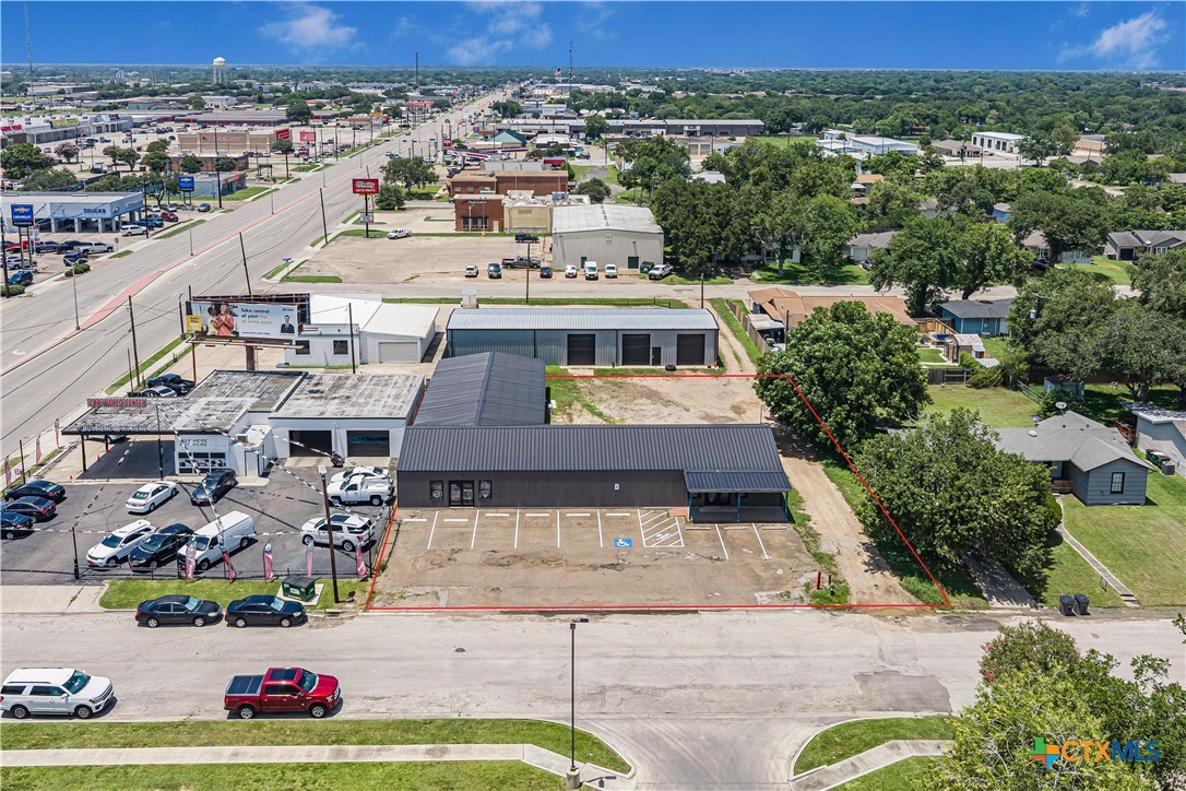 506 E Rosebud Avenue, Victoria, TX 77901 — photo 1