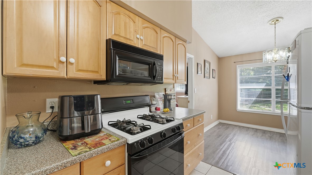 629 Creek, New Braunfels, TX 78130 — photo 1