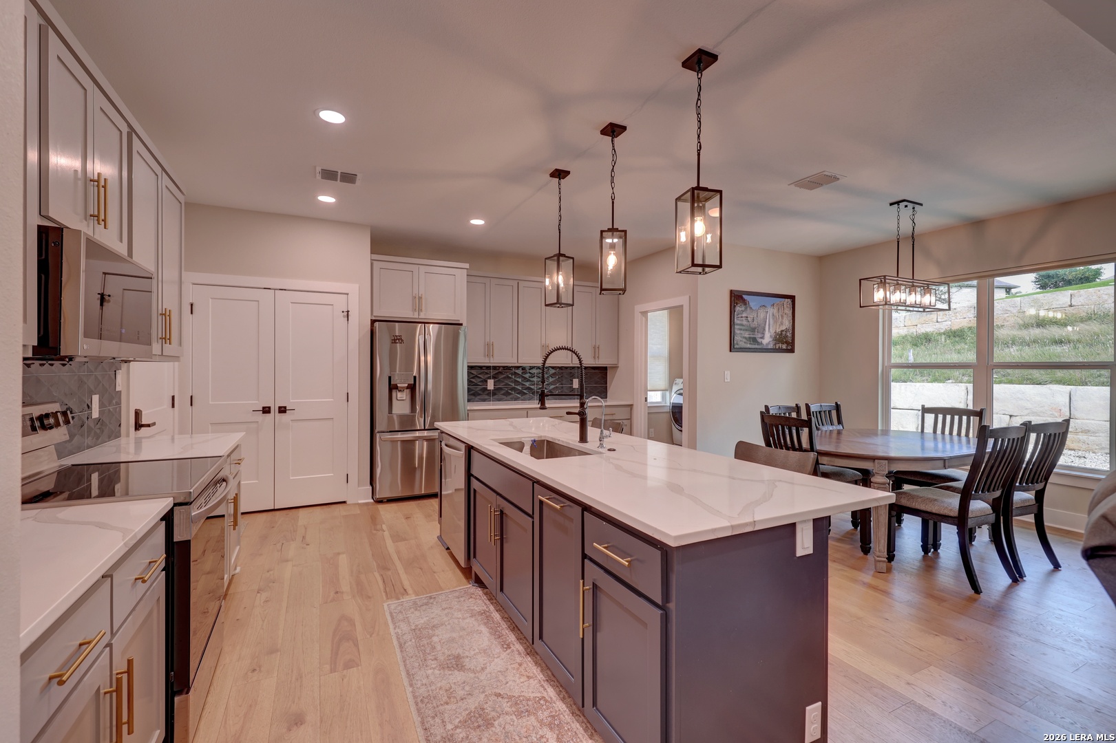 1808 CHATEAU LN N, ,  78028 — photo 1