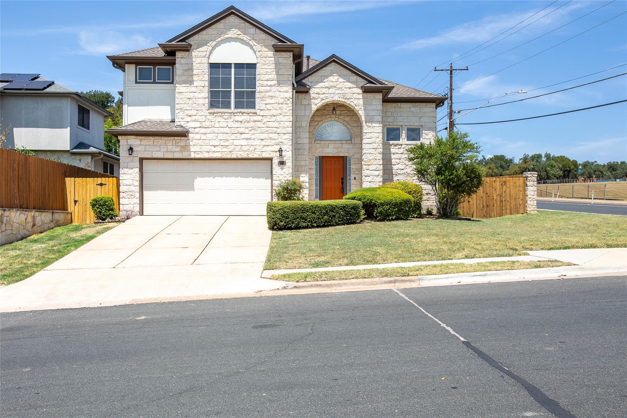 6914 Thorncliffe, Austin, TX 78731 — photo 1