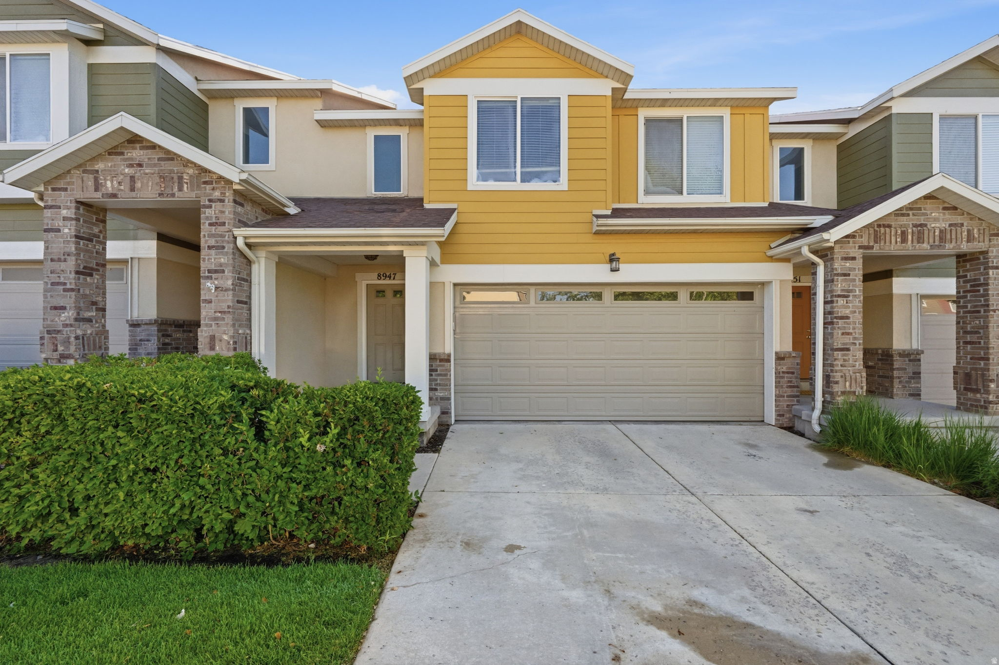 8947 S HEIGHTS DR, Sandy, UT 84094 — photo 1