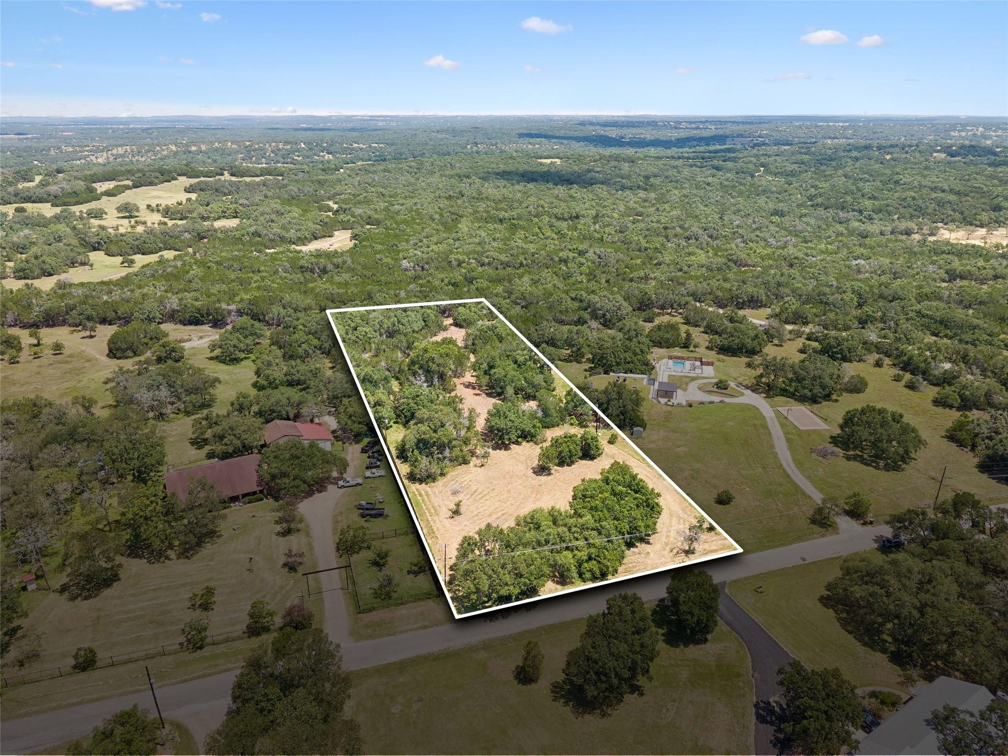 249  Grande St, Driftwood, TX 78619 — photo 1