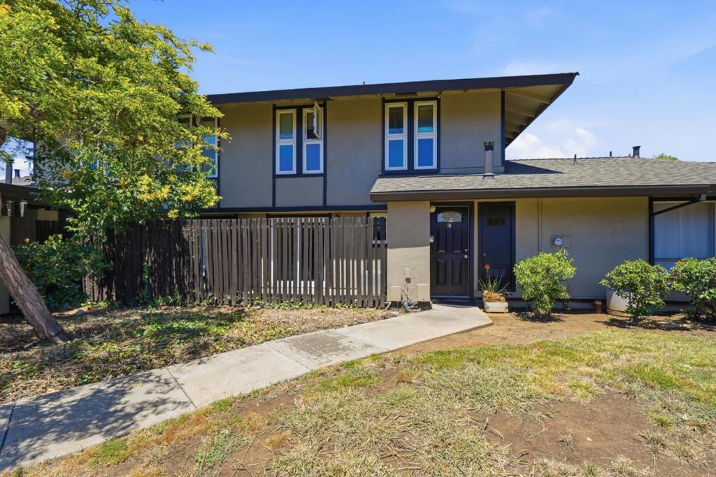 1806 Chinquapin Court C, Concord, CA 94519 — photo 1