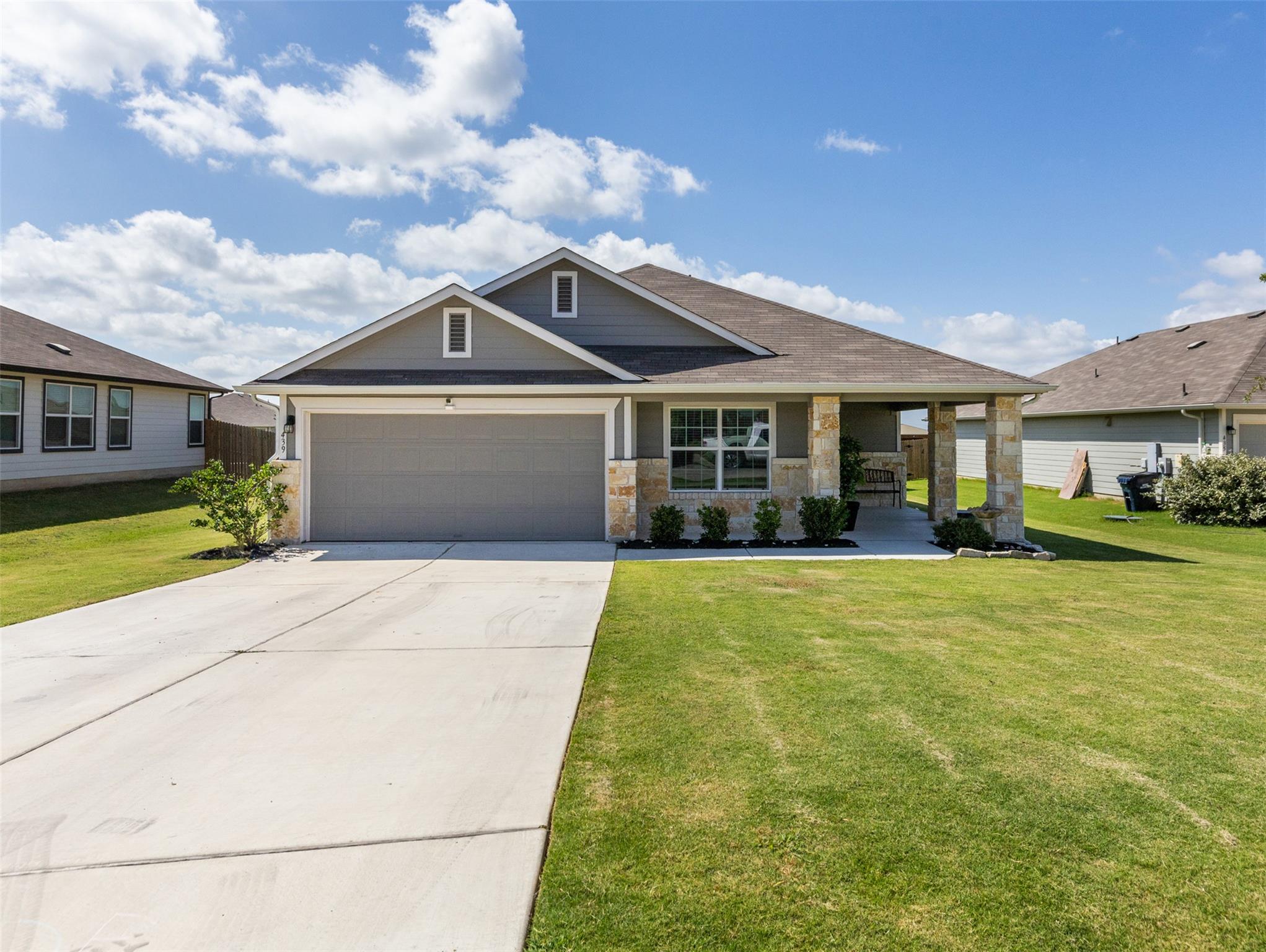 439 Hunter Loop, Bertram, TX 78605 — photo 1