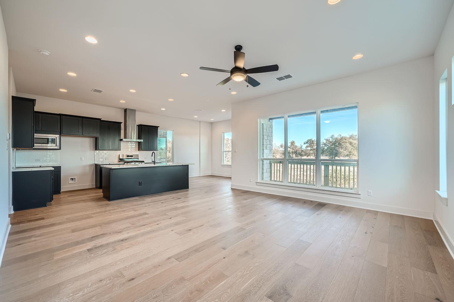 1531 N Red Bud Ln  #27, Round Rock, TX 78665 — photo 1