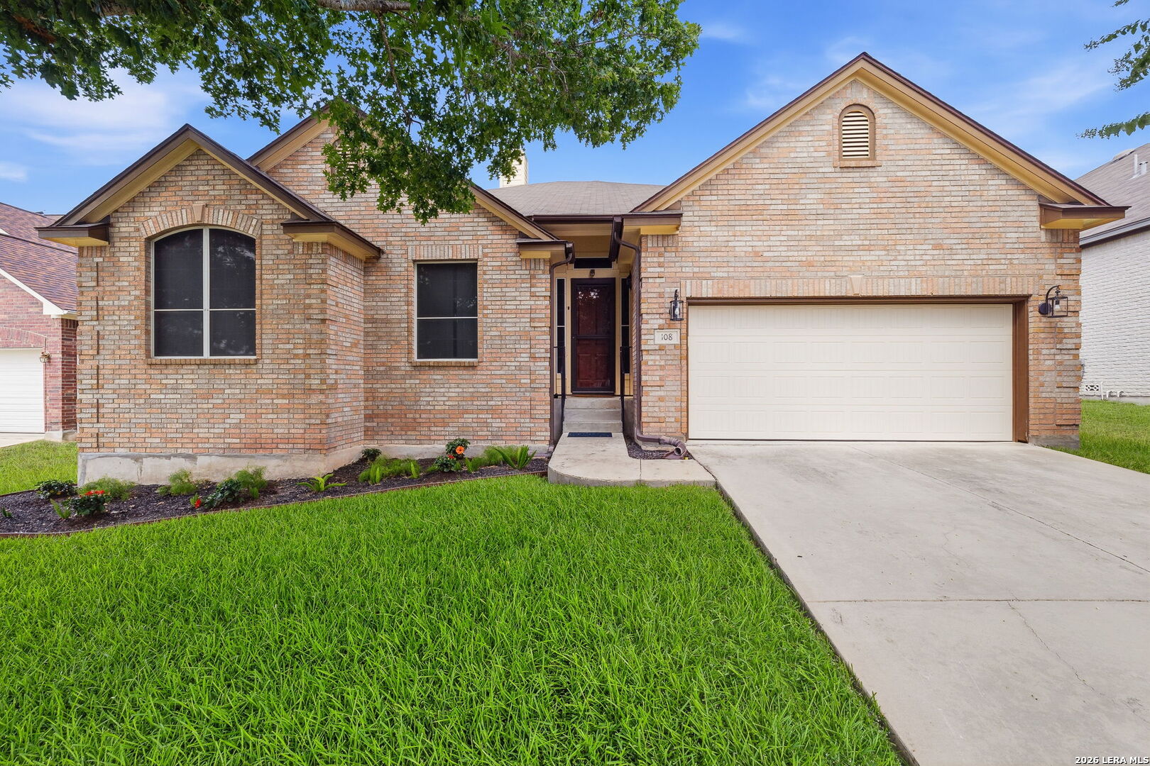 108 Shadow Mt. Dr, Cibolo, TX 78108 — photo 1