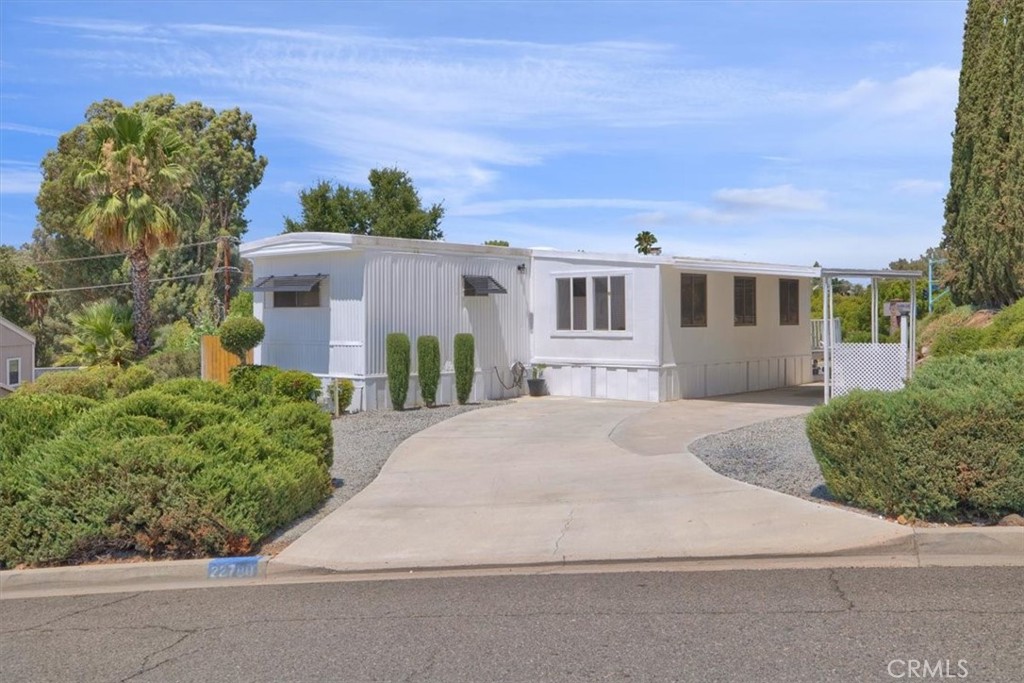 22780 Skylink Drive, Canyon Lake, CA 92587 — photo 1