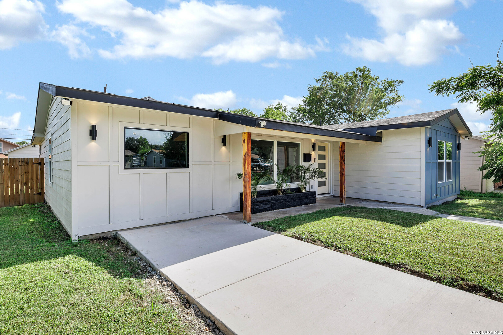 219 LAURELWOOD DR, ,  78213 — photo 1