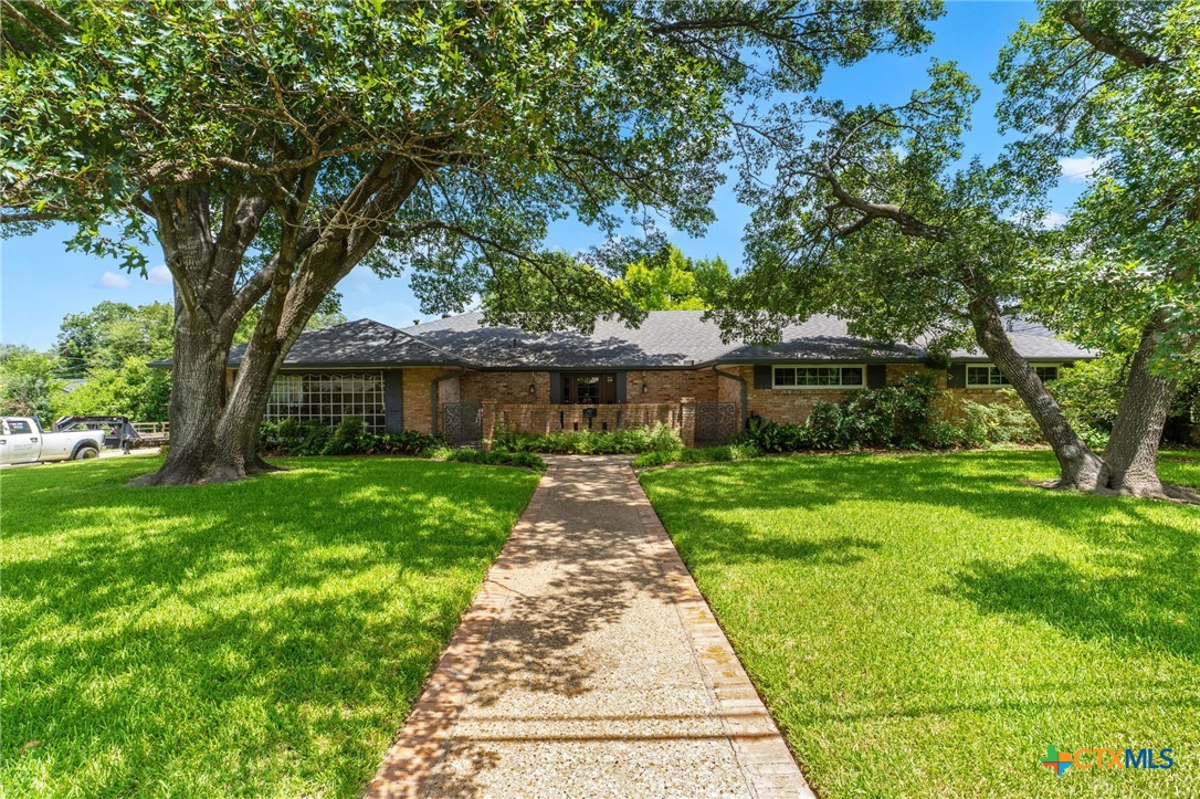 1413 N 11th Street, Temple, TX 76501 — photo 1