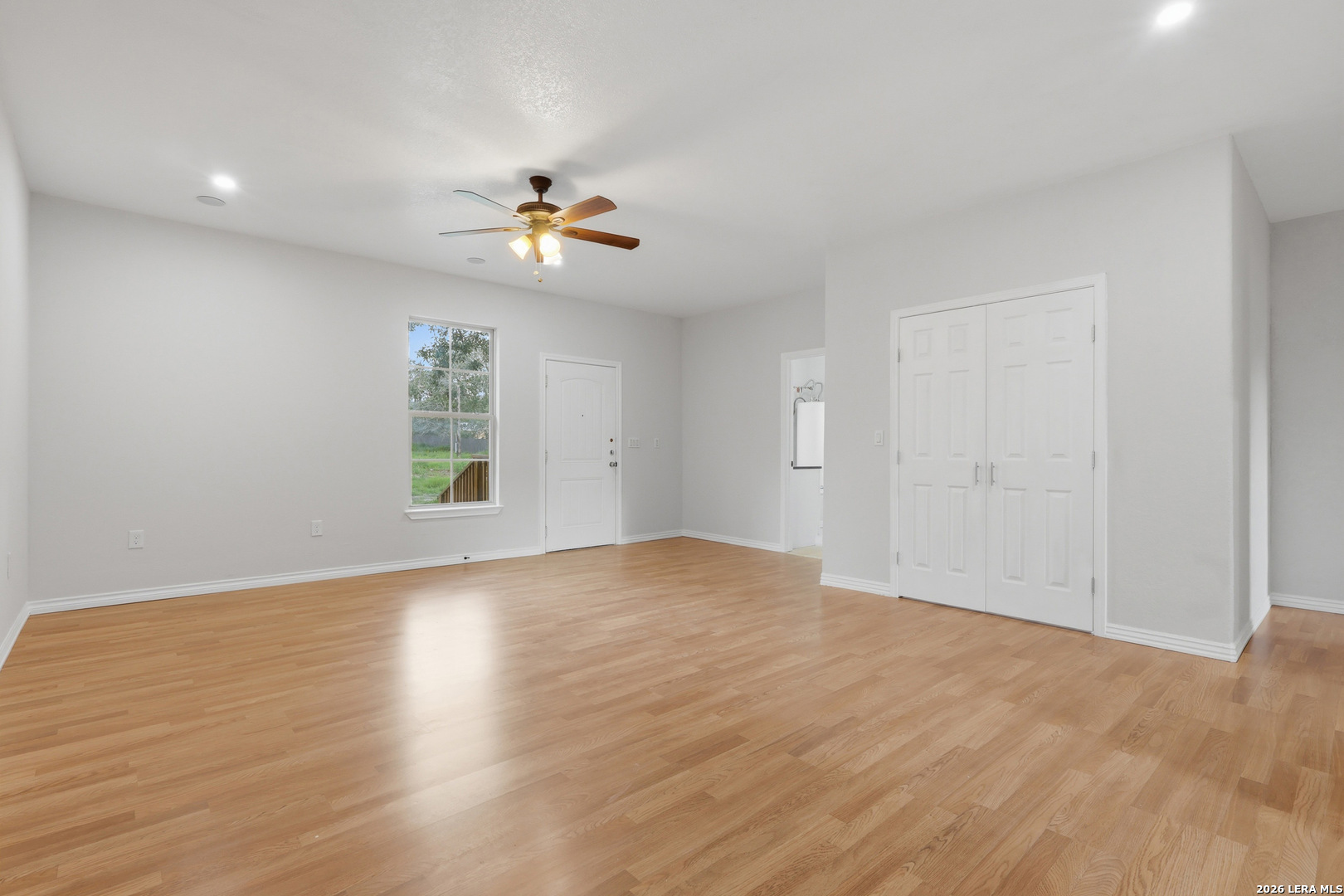 2011 Mesquite Rdg, ,  78264 — photo 1