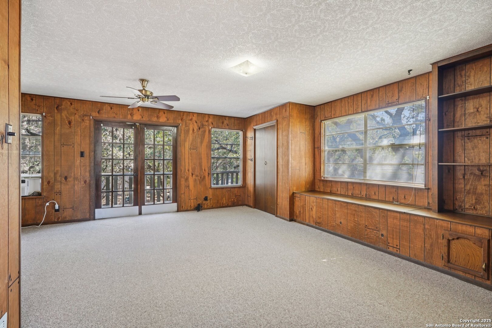 3761 Ridgeway