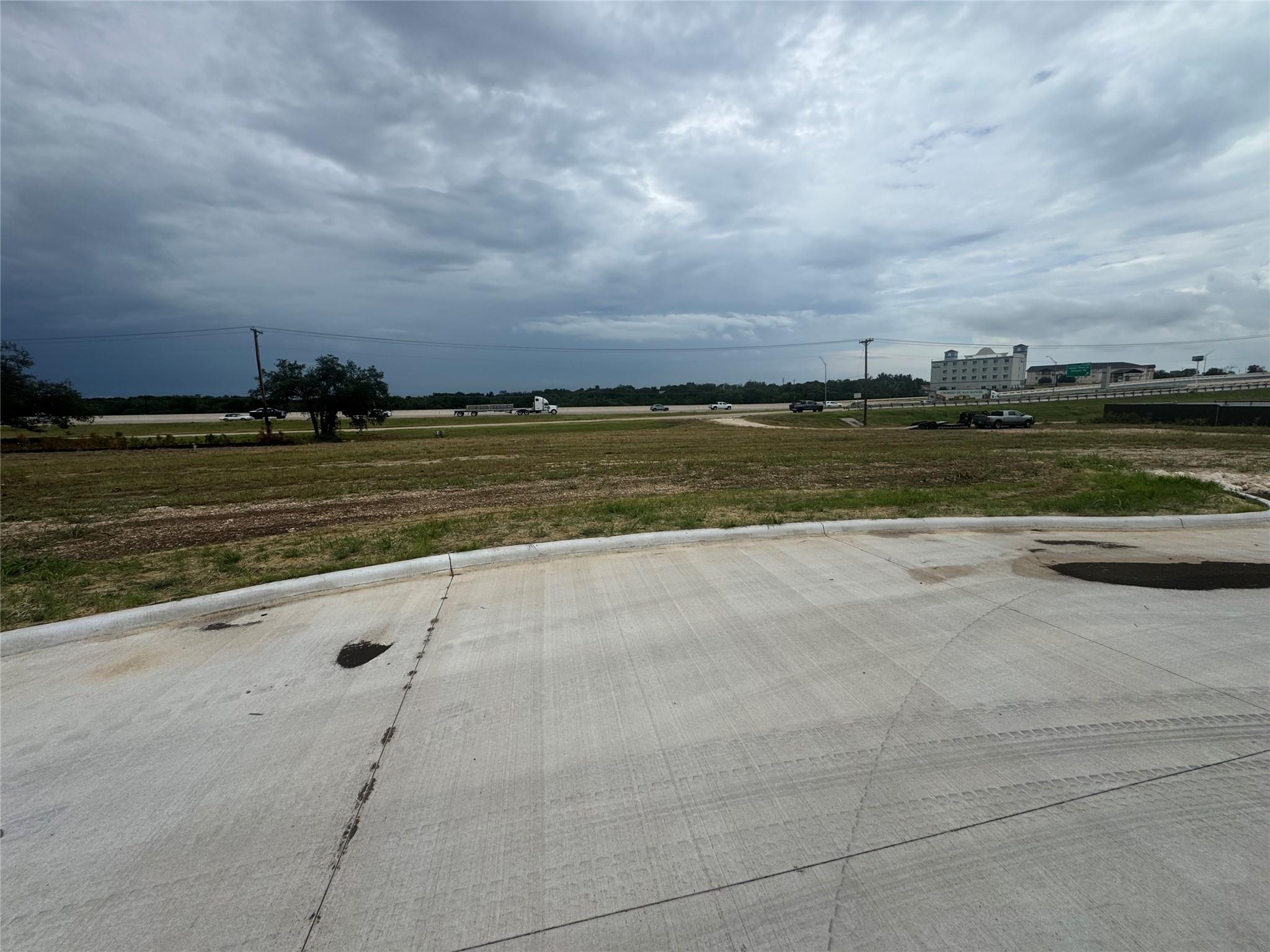 23125 Salado Center