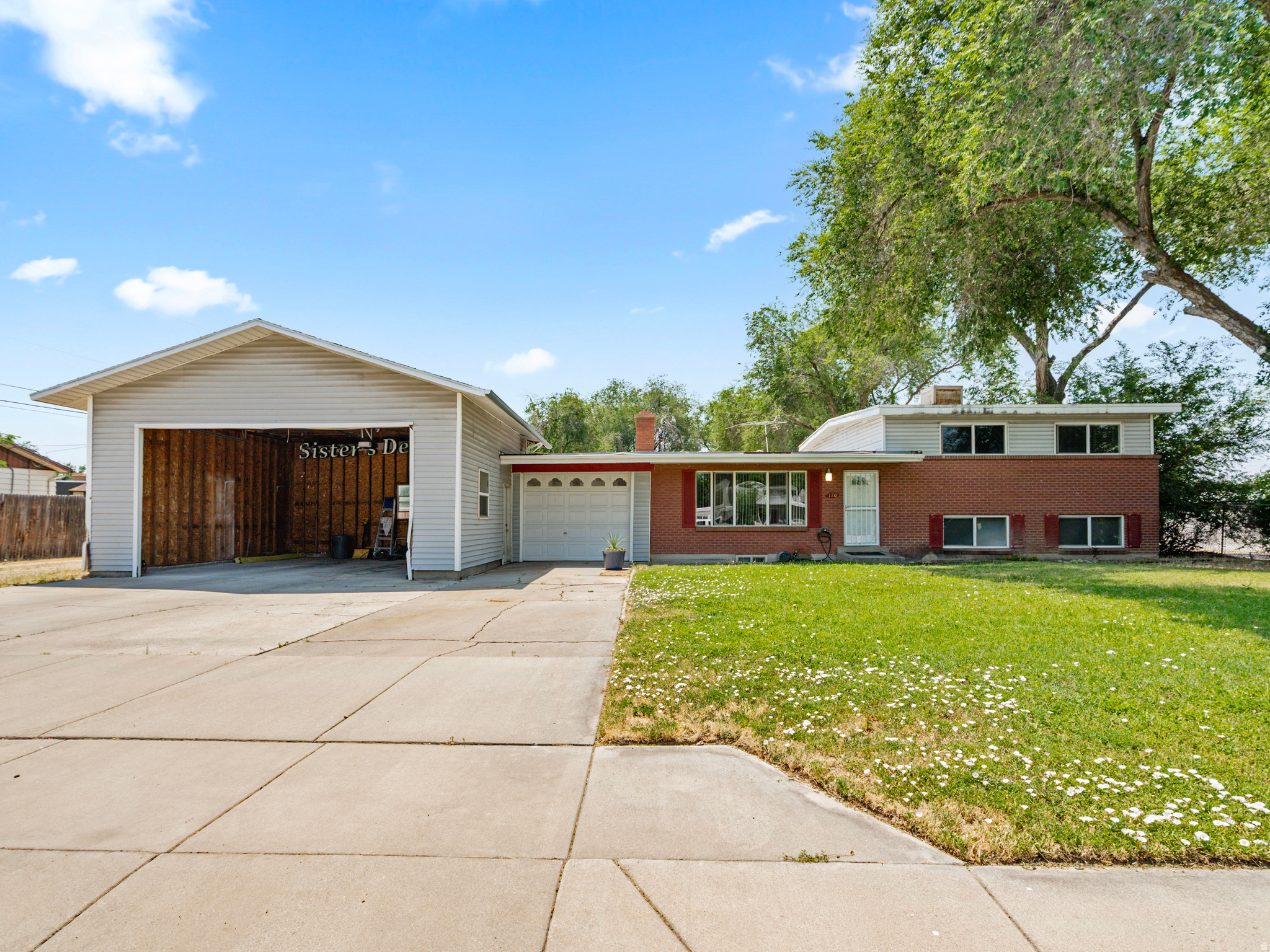120 E COX LANE, Midvale, UT 84047 — photo 1