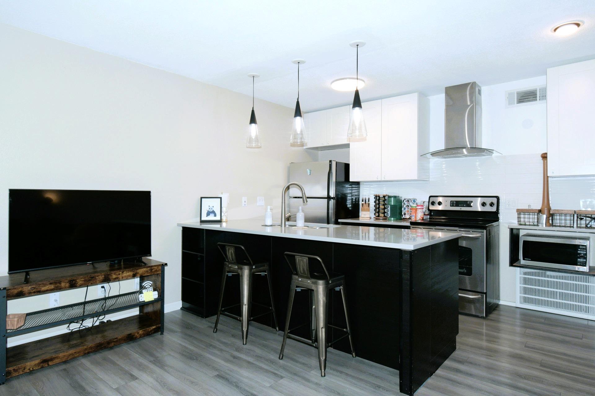 2302 East Side, Austin, TX 78704 — photo 1