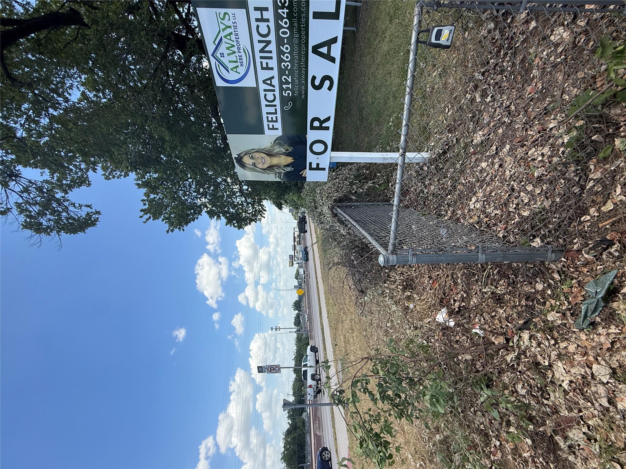 209 Bonnett, Austin, TX 78741 — photo 1