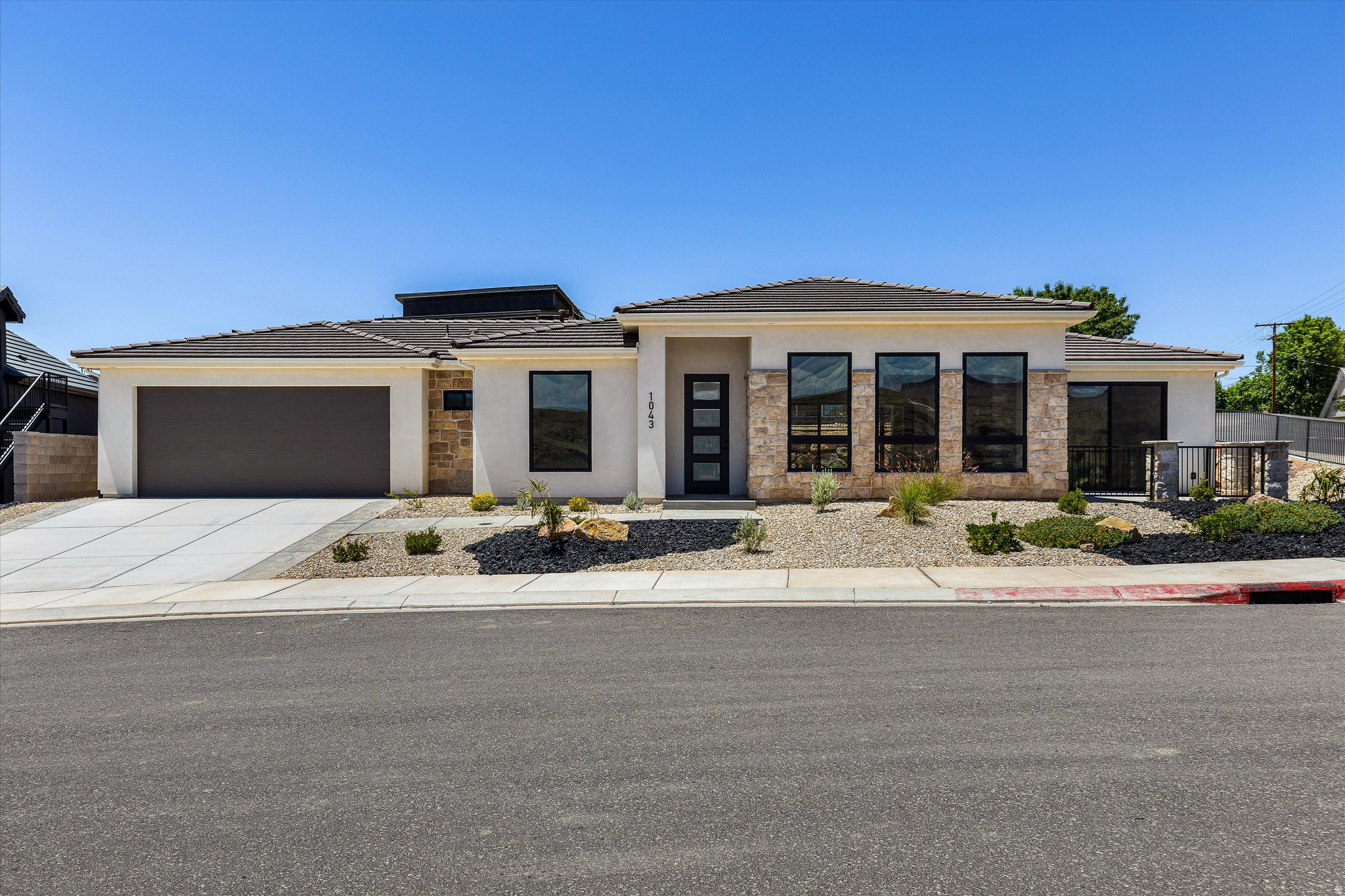1043 N FALCON VW, Hurricane, UT 84737 — photo 1