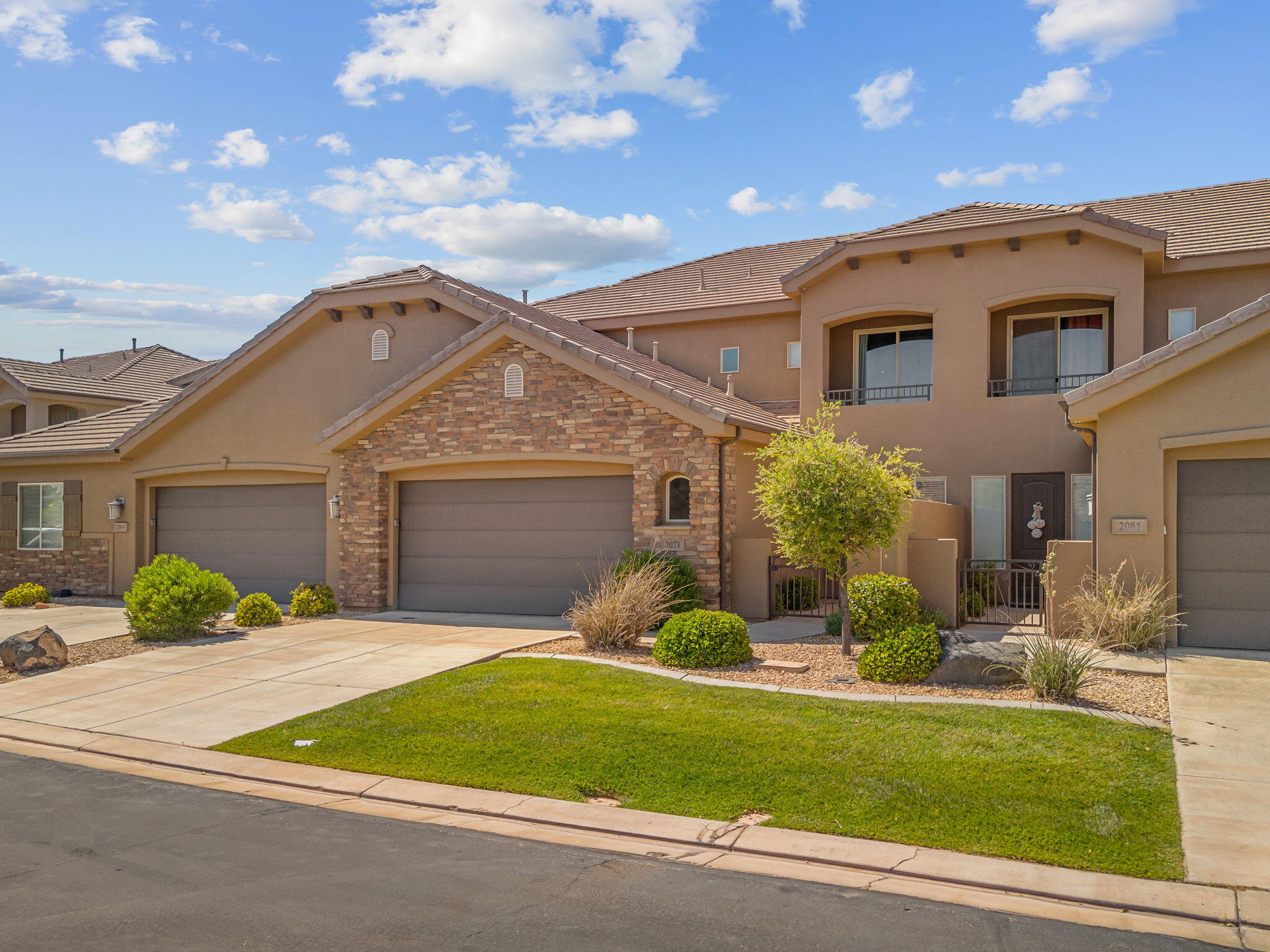 2073 N Coral Ridge DR, Washington, UT 84780 — photo 1