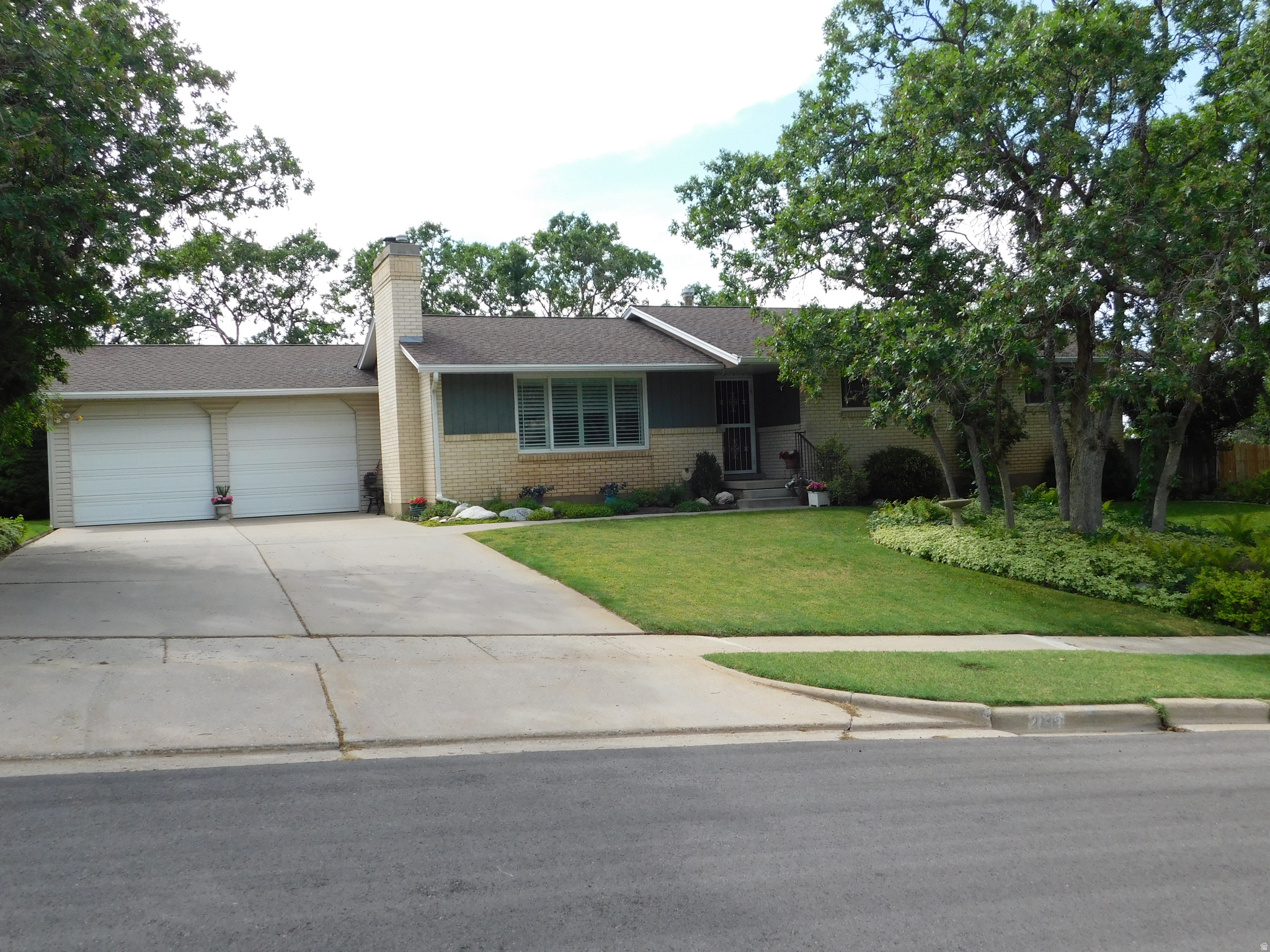 2148 S CAROLYN WAY, Bountiful, UT 84010 — photo 1