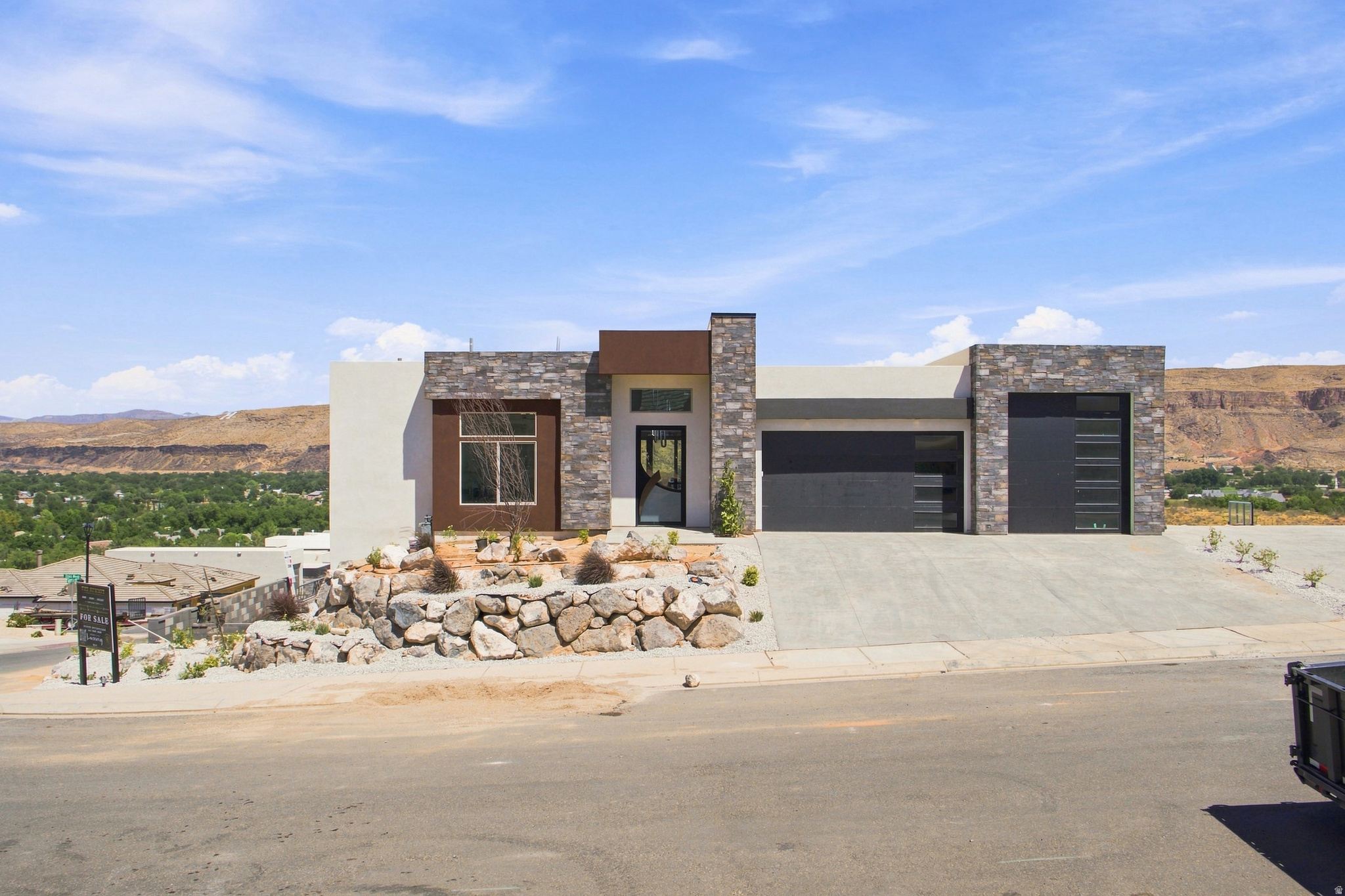 813 S 1385 W, Hurricane, UT 84737 — photo 1