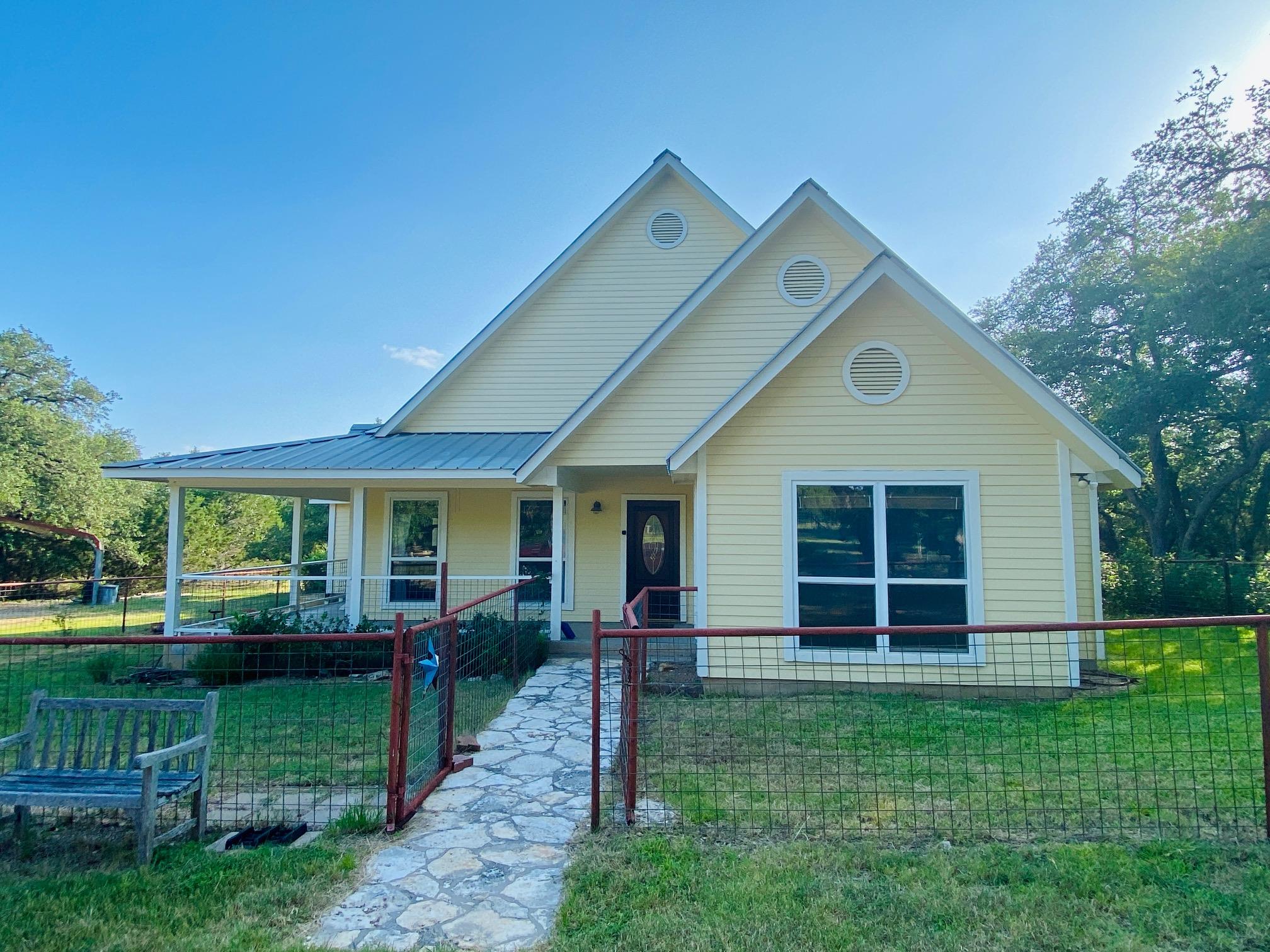 306 Plainview, Wimberley, TX 78676 — photo 1