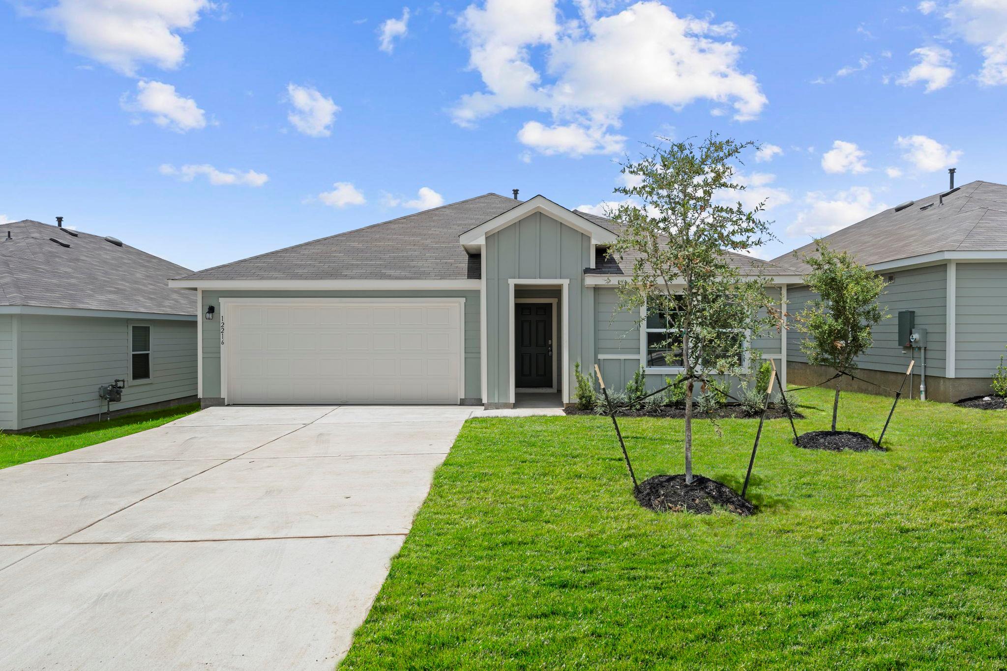 12216 Silverton Tree, Mustang Ridge, TX 78610 — photo 1