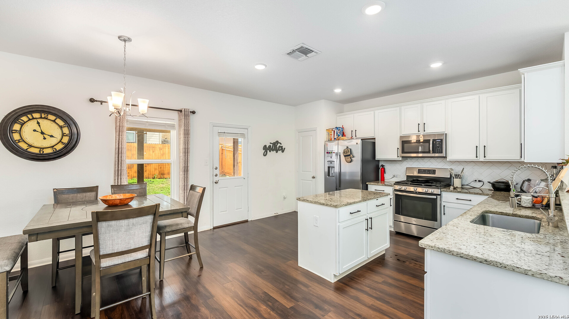 8915 PEMBRIDGE WAY, ,  78109 — photo 1