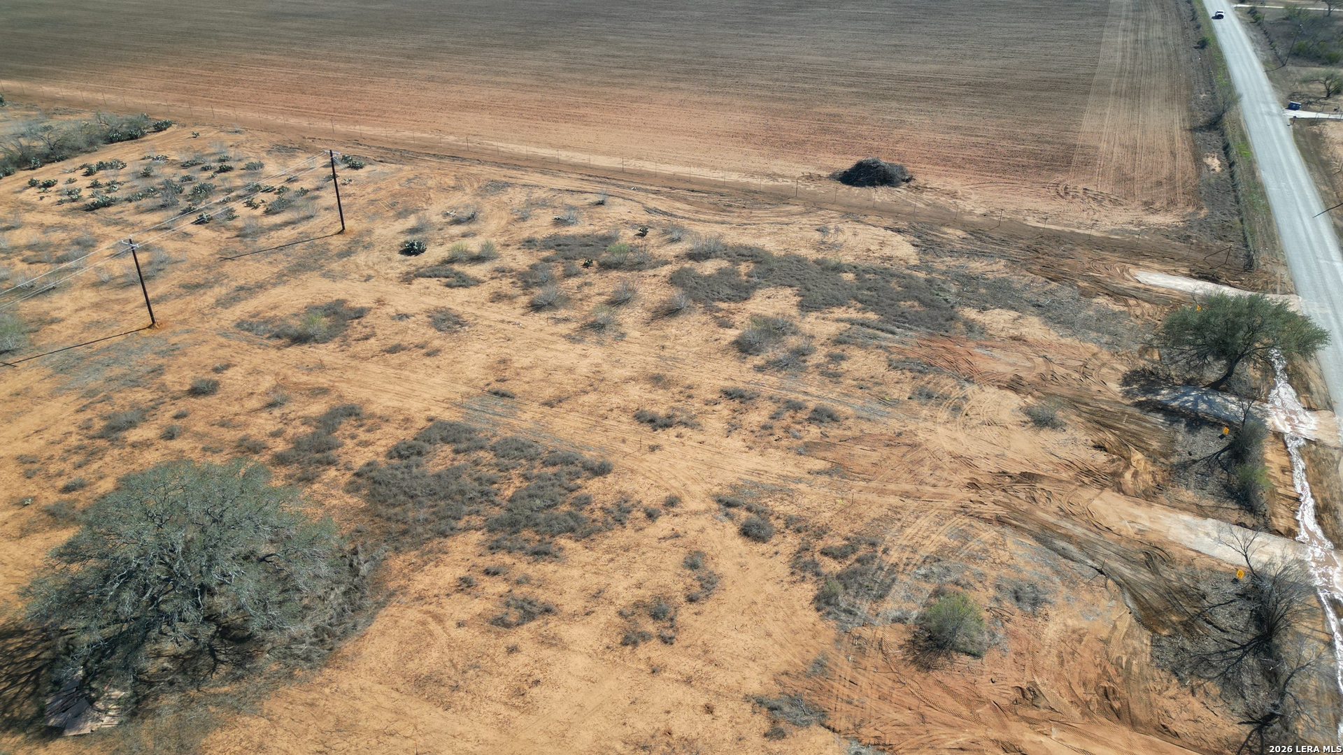 1591 County Road 422, Pleasanton, TX 78064 — photo 1