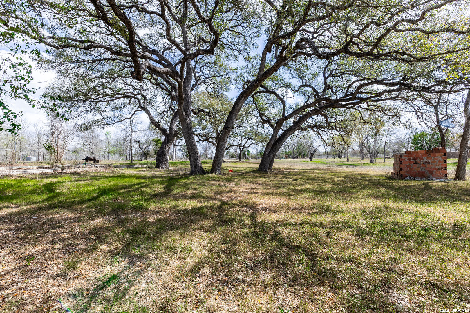 2071 Us Highway 90, ,  78155 — photo 1