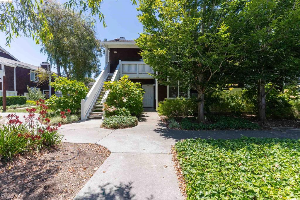 211 Bayside Ct, Richmond, CA 94804 — photo 1