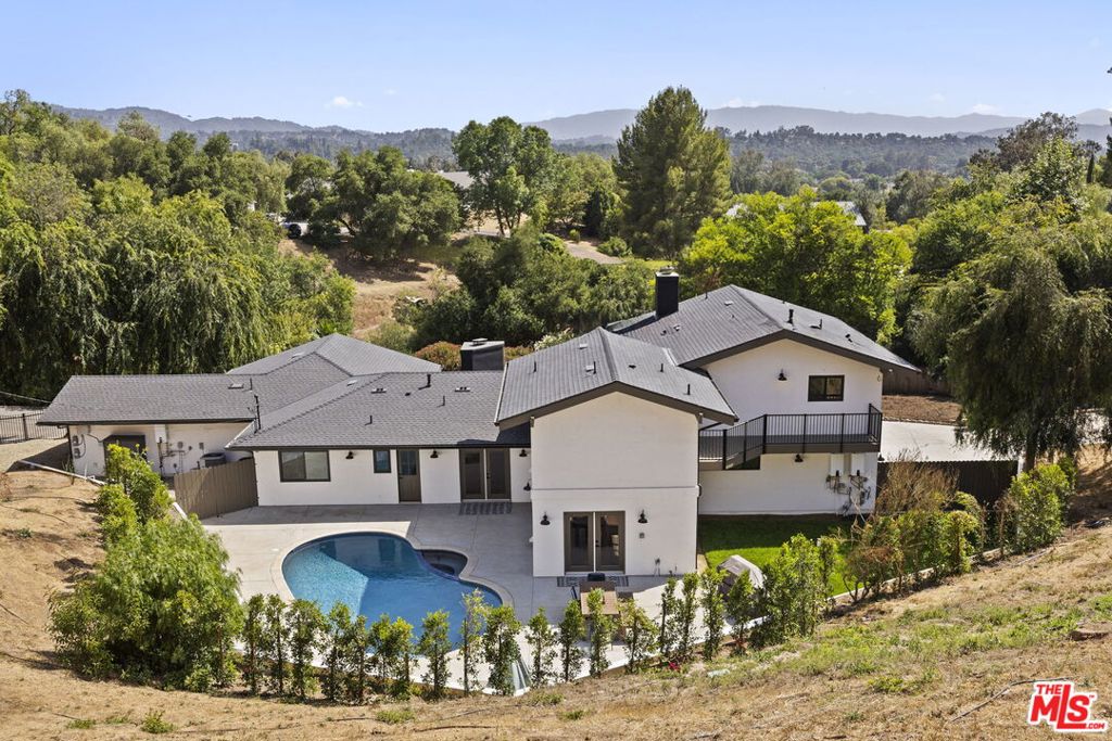 1131 Rancho Drive, Ojai, CA 93023 — photo 1