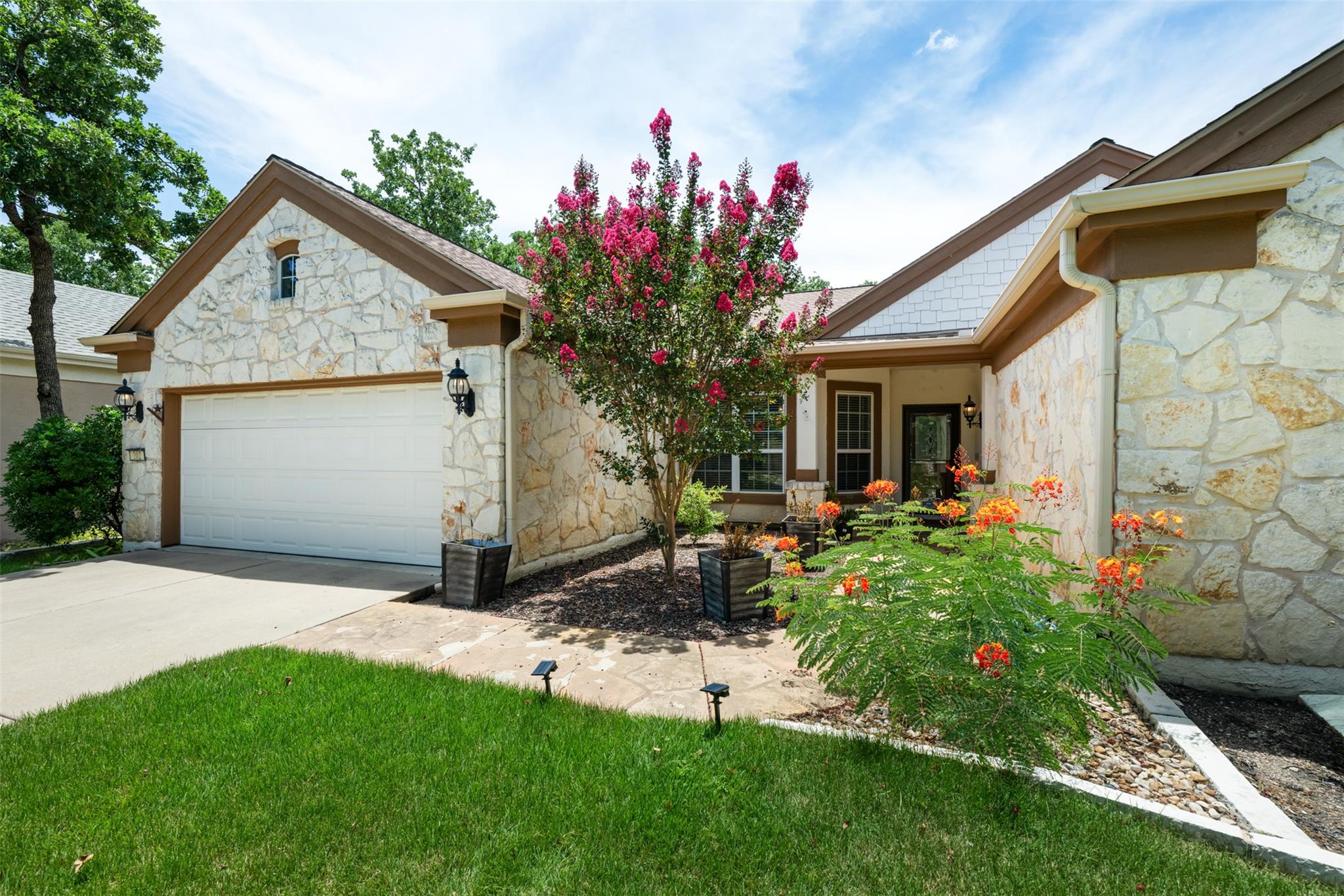 202 River Rock, Georgetown, TX 78633 — photo 1
